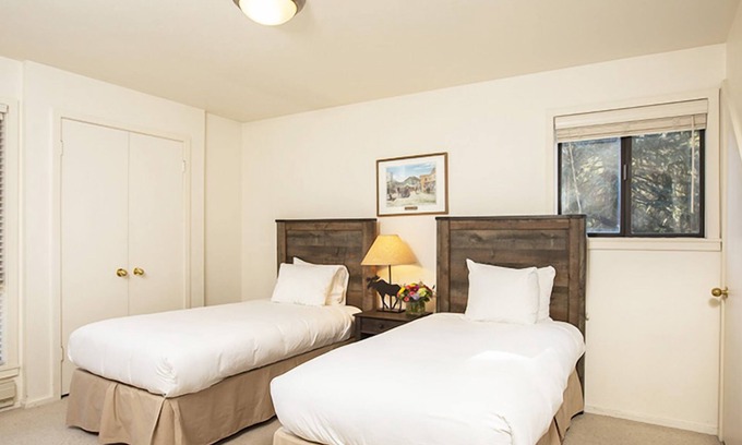 Elkhorn Hotel | Sun Valley Resort, Two Bedroom Atelier Condo