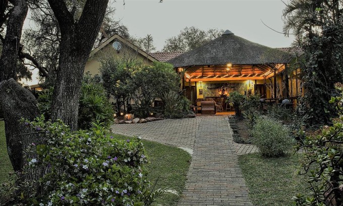 Phalaborwa House | Sunbird Lodge