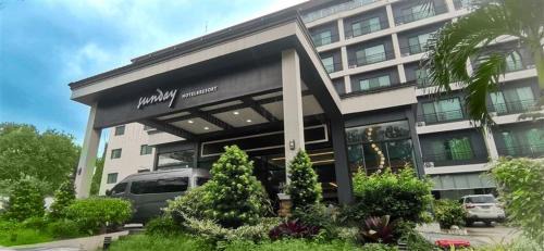 Angeles City Hotel | Sunday Hevea Hotel and Resort