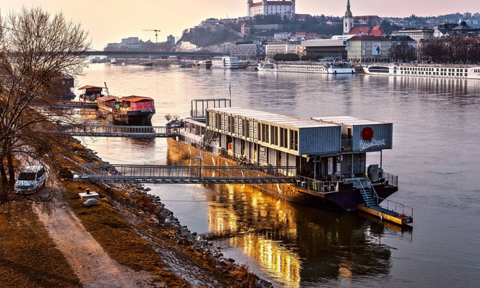 Bratislava Apartment | Sundeck botel