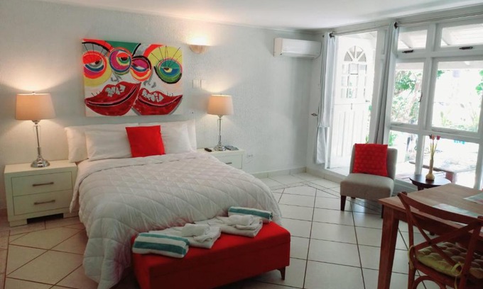 Opal Apartment | Sunflower Villa Studios