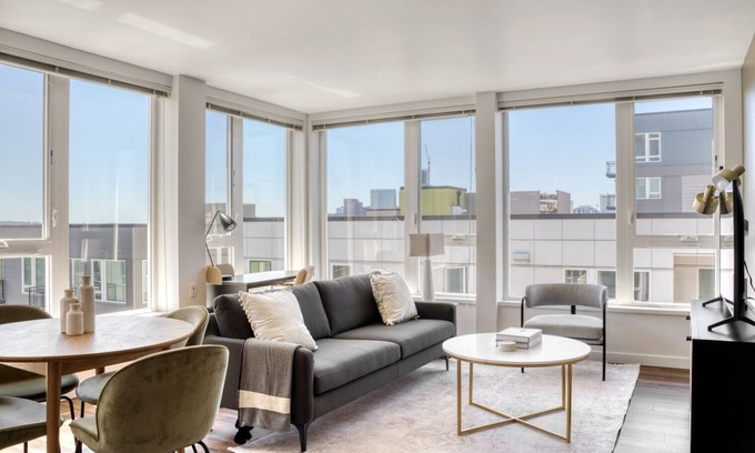 Wilburton Apartment | Sunlit Bellevue 2BR w/Gym & W/D, near Spring District, by Blueground