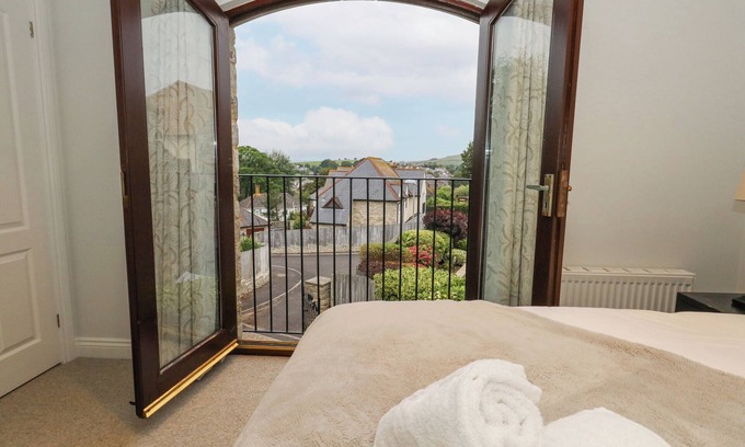 Weymouth Cottage | Sunningdale Rise