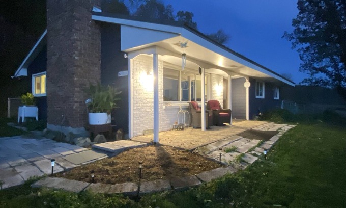 Arkansaw Cottage | Sunny Brook Cottage with Amazing Views