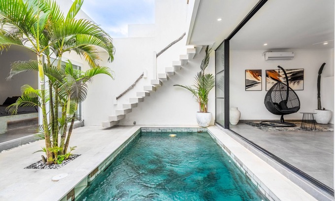 Babakan Villa | Sunny Home Villa
