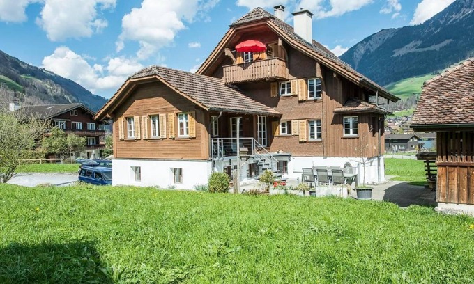 Lungern House | Sunny penthouse in beautiful Lungern