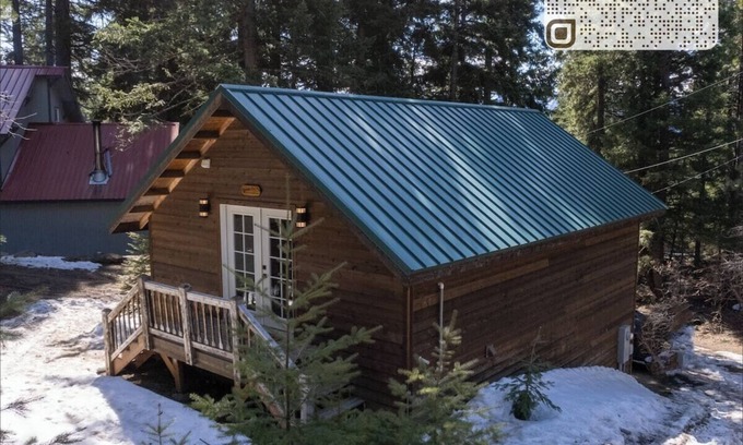 Cle Elum Cabin | Sunny Pines · Cozy + Pet Friendly Cabin Retreat!