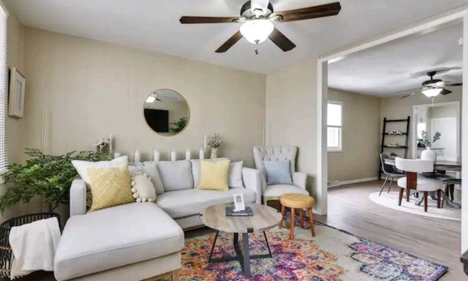 Dahlman House | Sunny's Haven in Little Italy