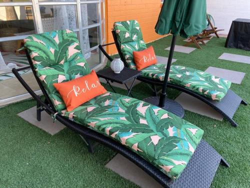 Shalimar House | Sunny Vacay Vibes, HotTub, Golf Views, Game Room