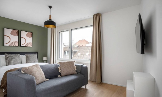 Sihlfeld Apartment | Sunny Wiedikon 1.5 Room w/Storage & W/D, 3 min to Market, by Blueground