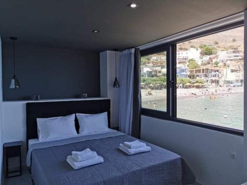 Vlachiana Apartment | Sunrise Luxury Seaside Apartment