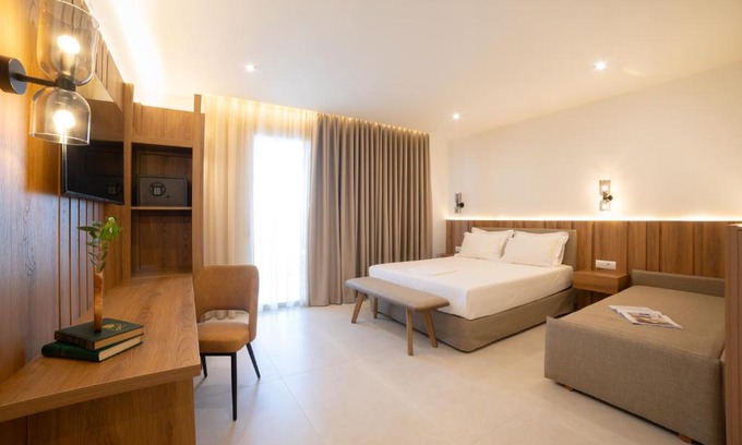 Chrisi Akti Apartment | Sunrise SeaSide Suites