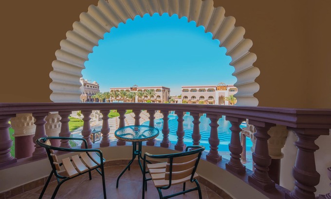 Village Road Resort | Sunrise Sentido Mamlouk Palace