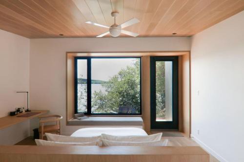 Algonquin Highlands House | Sunrise Soaker at Dimensions - Cabin Four