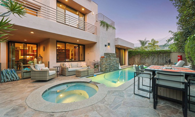 La Jolla Shores House | Sunset Beach House in Heart of La Jolla Shores
