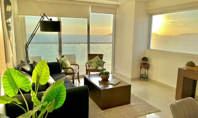 Mazatlan Apartment | Sunset View Malecón 1401 Vista panoramica al mar