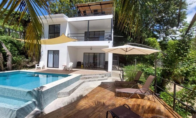 Samara Apartment | Sunset Villa - Stunning Poolside