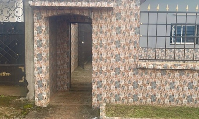 Douala Villa | sunshine Place is a cheeful and clean 6-Bedroom villa compound with lot of space