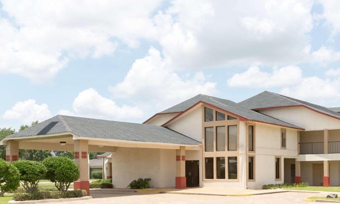 Bossier City Hotel | Super 8 by Wyndham Bossier City/Shreveport Area