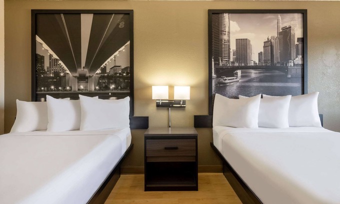 Clinton Hotel | Super 8 by Wyndham Clinton