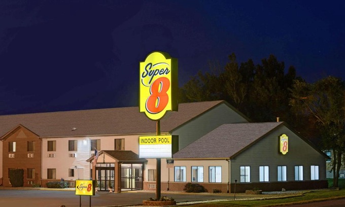 Fairfield Hotel | Super 8 by Wyndham Fairfield