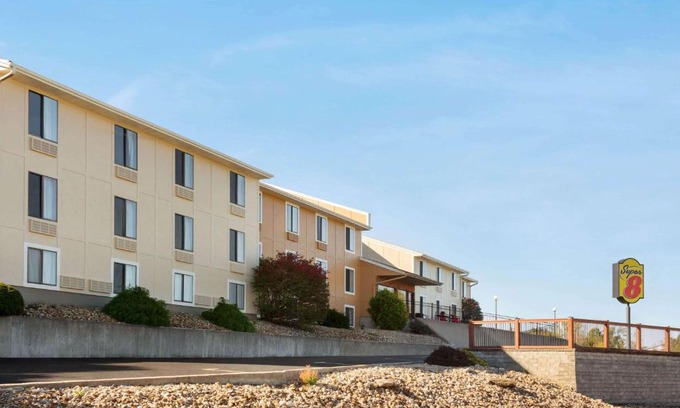 Hannibal Hotel | Super 8 by Wyndham Hannibal