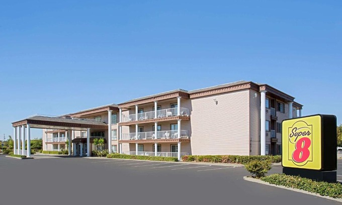 Oroville Hotel | Super 8 by Wyndham Oroville