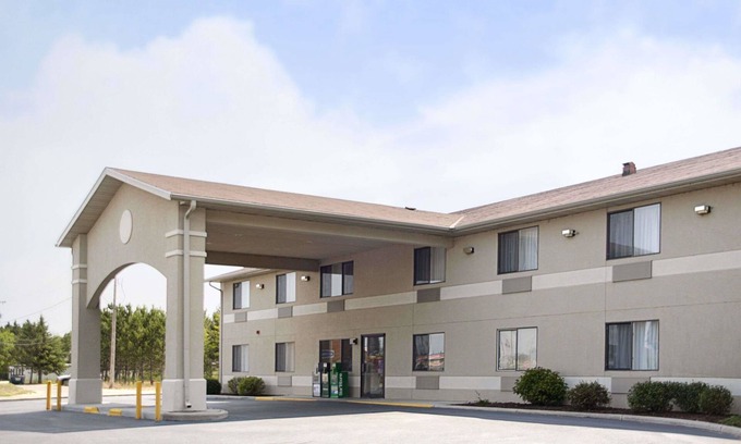 Park Rapids Hotel | Super 8 by Wyndham Park Rapids