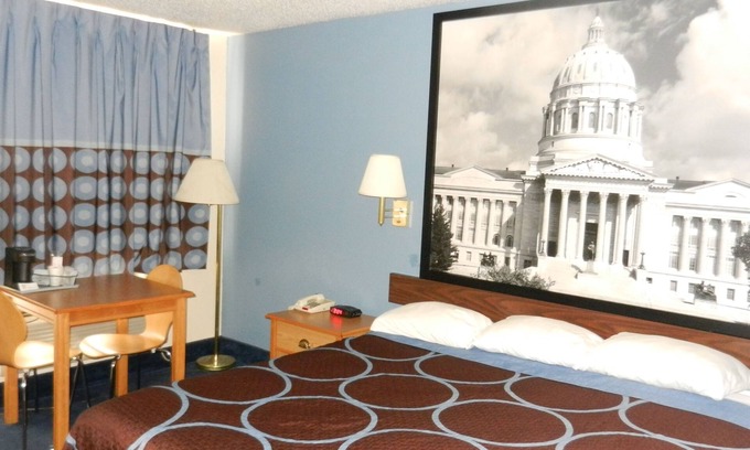Potosi Hotel | Super 8 by Wyndham Potosi