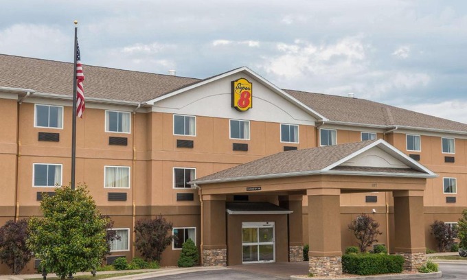 St. Robert Hotel | Super 8 by Wyndham St Robert Ft Leonard Wood Area