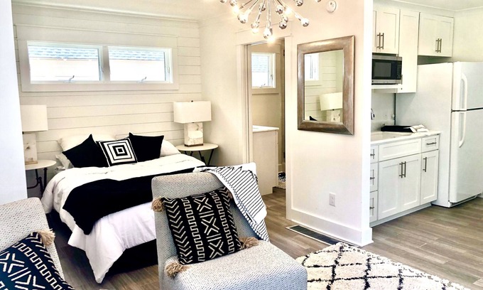 Fairhope House | Super cute, modern studio in Fruit & Nut, a true sanctuary by the Bay.