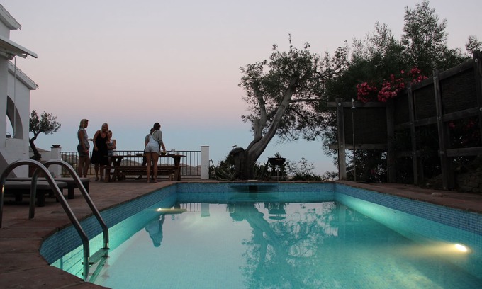 Sayalonga Villa | SUPER LOCATION AND FANTASTIC VIEWS OF THE SEA AND MOUNTAINS. BEAUTIFUL POOL