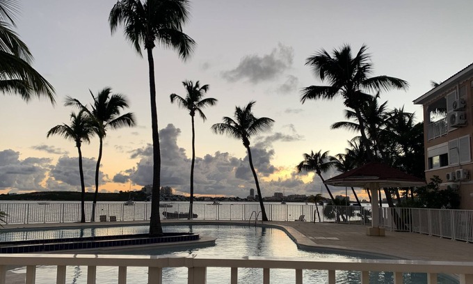 Nettle Bay Apartment | Superb apartment in residence with swimming pool