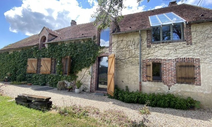 La Ferte-Loupiere House | Superb longère 2 hours from Paris