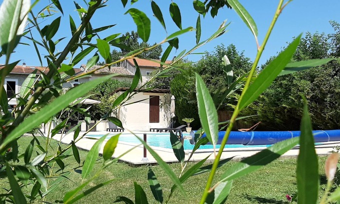 Mirepoix Cottage | Superb property in vast park very pleasant, warm welcome
