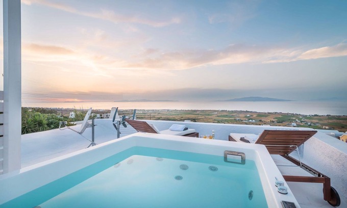 Finikia Villa | Superb Santorini Suites | Fava Eco | Master Suite with Outdoor Private Jacuzzi.