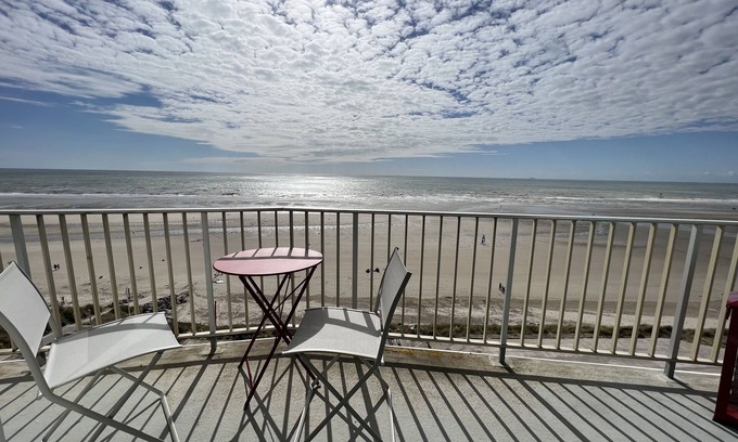 Hardelot-Plage Apartment | SUPERBE appartement rénové avec une vue face à la MER !☀️