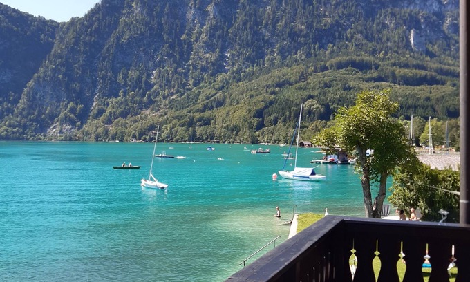 Unterach am Attersee Apartment | Superior garden apartment - Seehaus Unterach