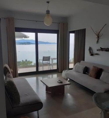 Vassilias Apartment | Superior Suite Cronus