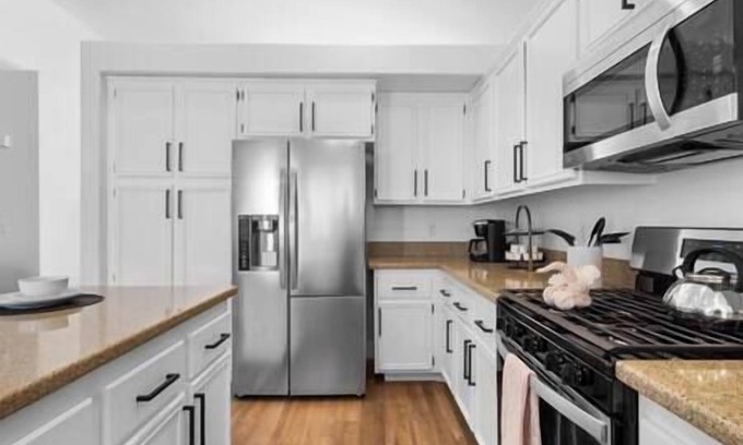 North Las Vegas House | Supreme 5BDR Oasis w/Pool,Pickle Ball,Golf & More!