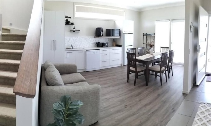 Barrack Point Apartment | Surfmist Barrack Point