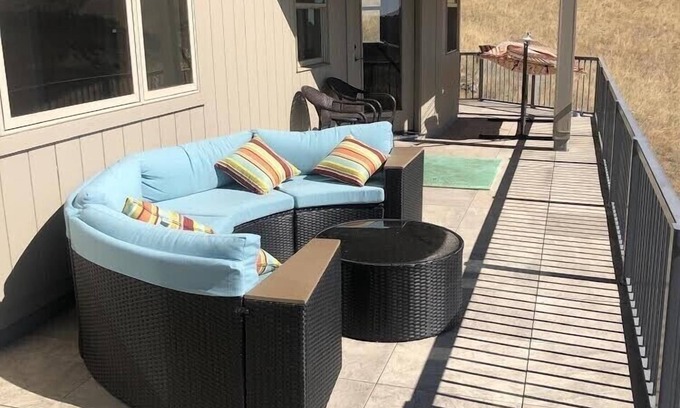 Lyons House | Surrounded by Nature & Wildlife! Colorado mountain bliss