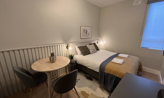 Temple Bar Apartment | Sutcliffe House 6