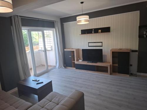 Otopeni Apartment | Suveranul