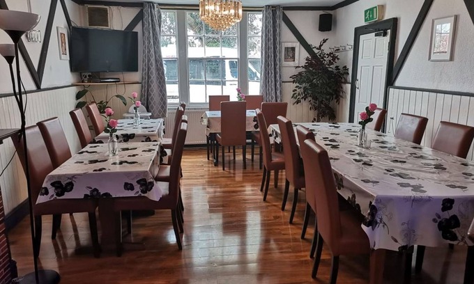 Stanwell Hotel | Swan Inn, Heathrow Airport