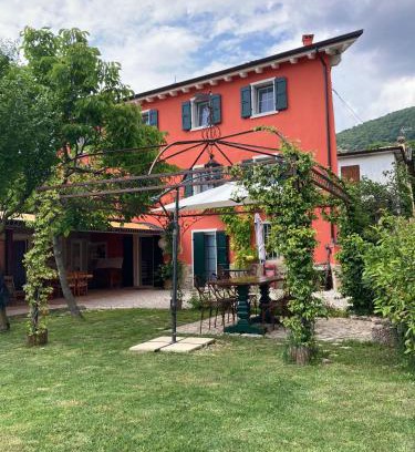 Caprino Veronese House | Sweet home