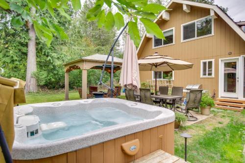 Gold Bar House | Swim, Hike and Fish Owls Nest Gold Bar Cabin