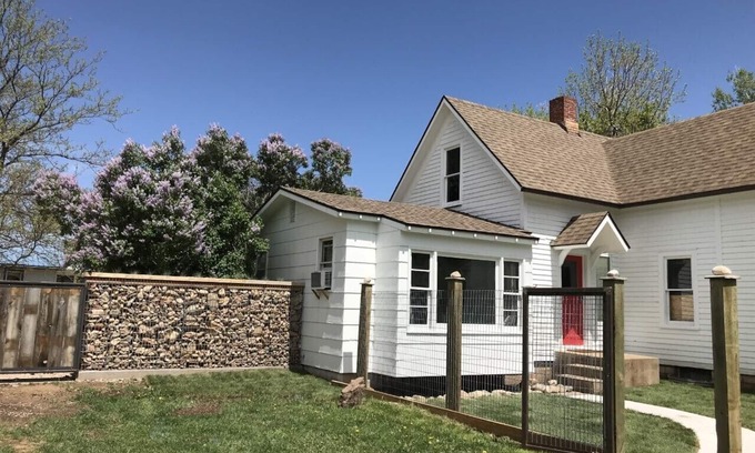 Spearfish House | Swisher Farmhouse @ Granny Flats