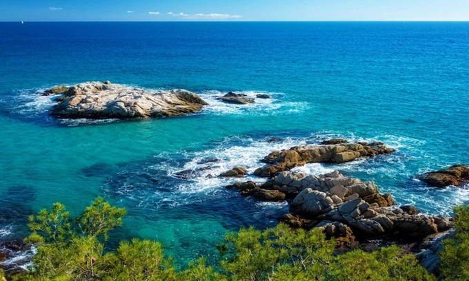 Sant Cebria de Vallalta Villa | Swiss style villa near Barcelona 10min to beach