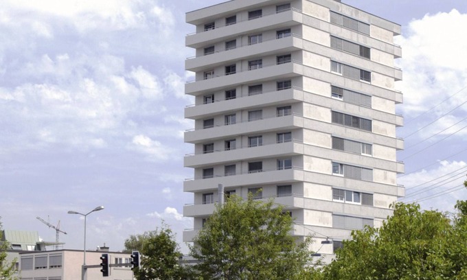 Oerlikon Apartment | Swiss Star Tower